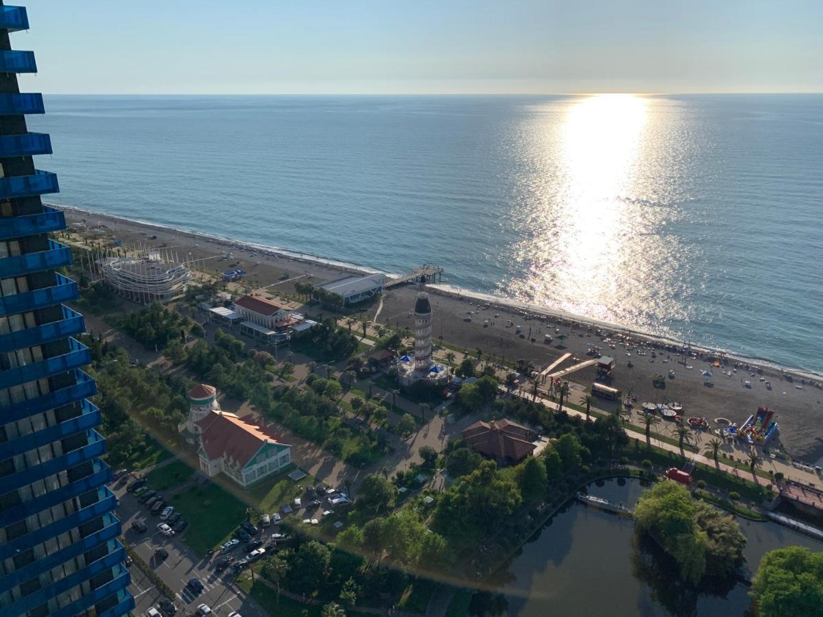 Orbi City Land Apartment Batumi Exterior photo